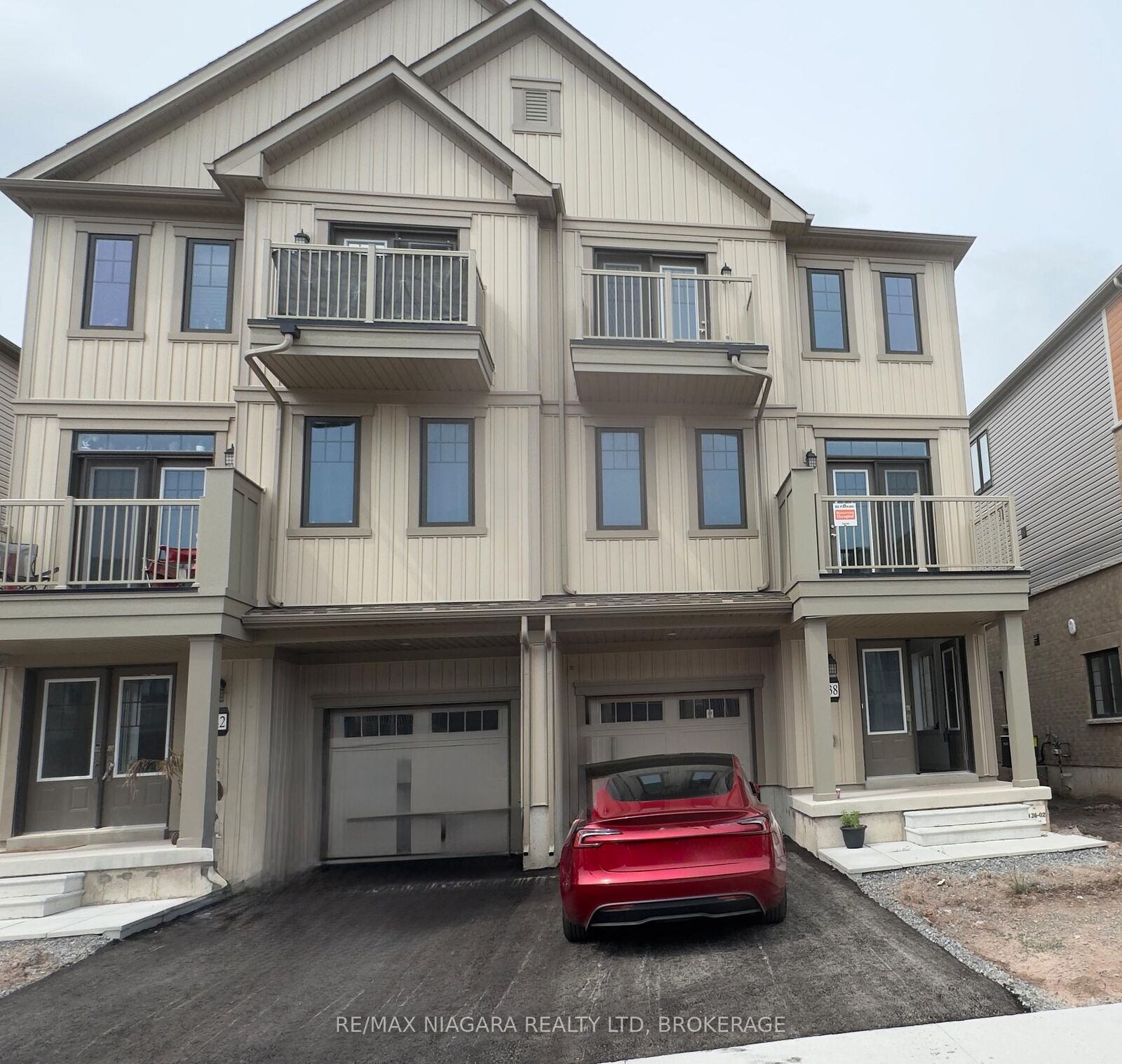 Property Photo:  38 Pogie Drive  ON L3B 0P3 