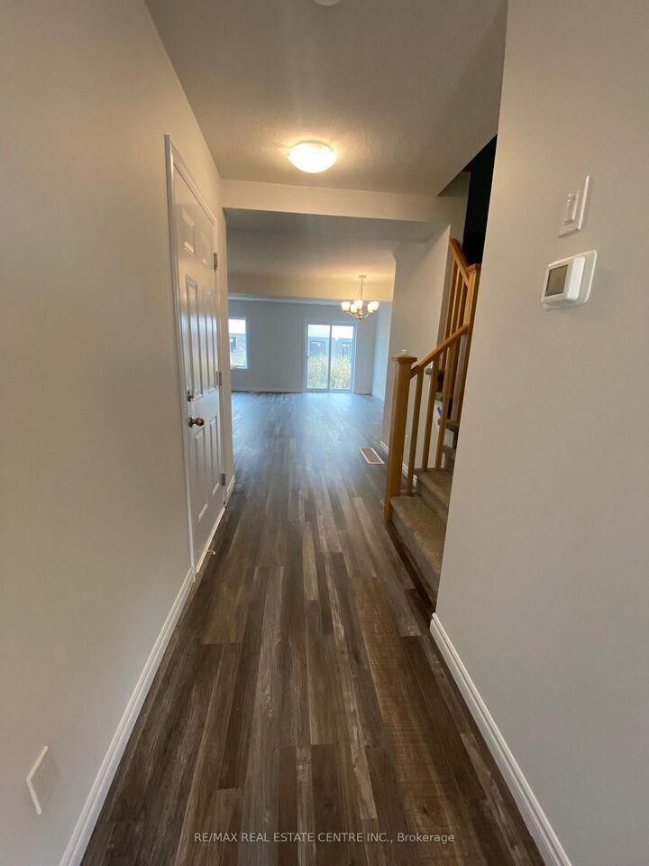 Property Photo: 3028 Turner Crescent ON N6M 0J3