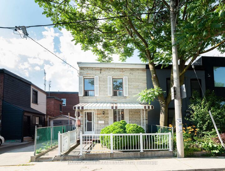 Property Photo:  6 Crocker Avenue  ON M6J 1K5 