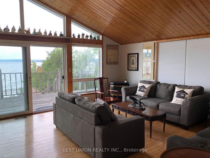 6274 Shearer Point Road — photo 1