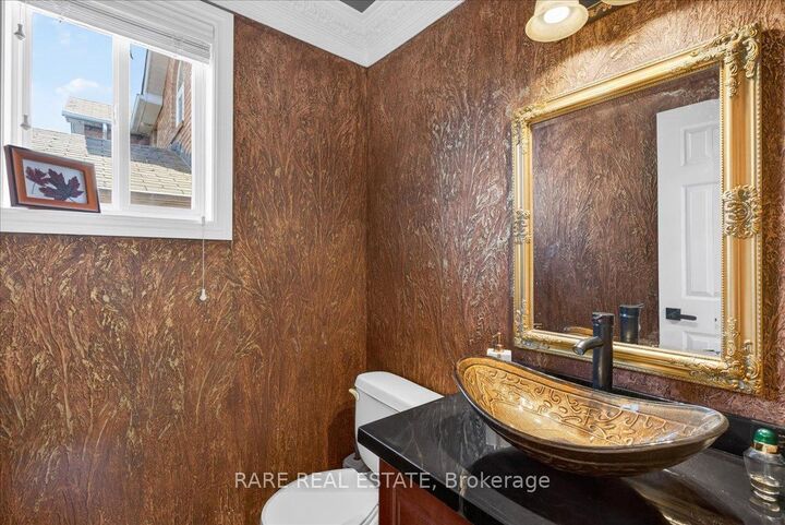 7 Michelle Drive — photo 1