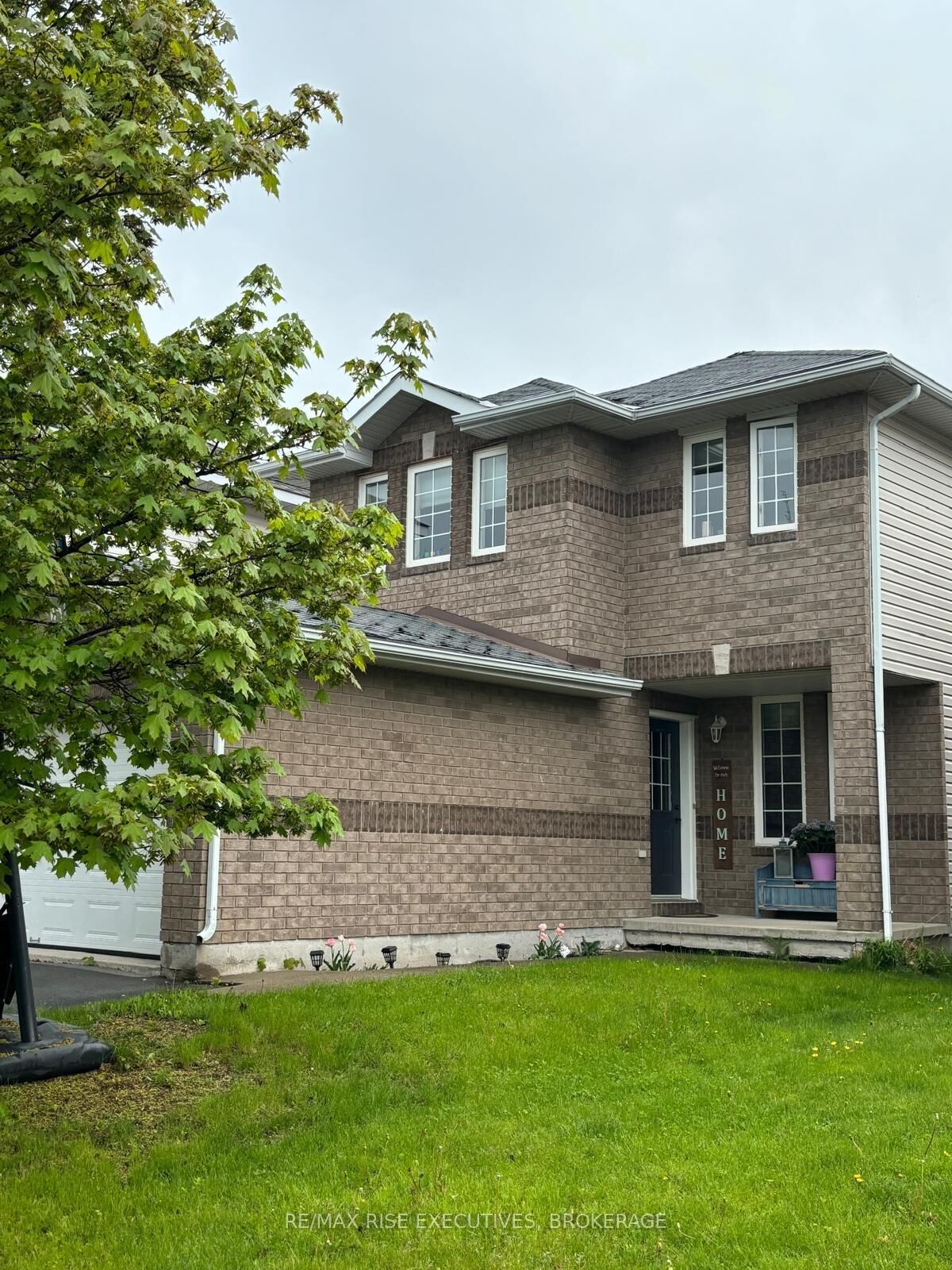 Property Photo:  1872 Berrywood Crescent  ON K7P 3G8 
