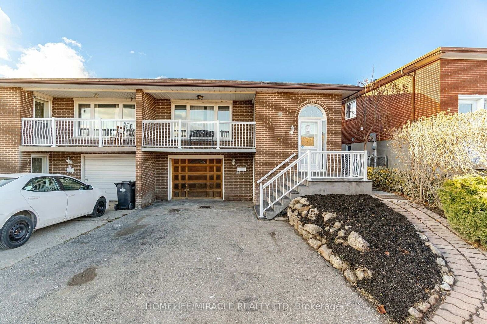 Property Photo: 18 Prouse Drive ON L6V 3A8
