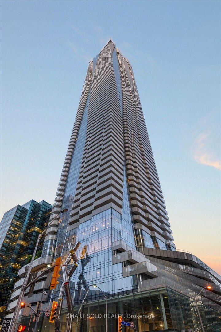 Property Photo: 1 Bloor Street E 4002 ON M4W 0A8