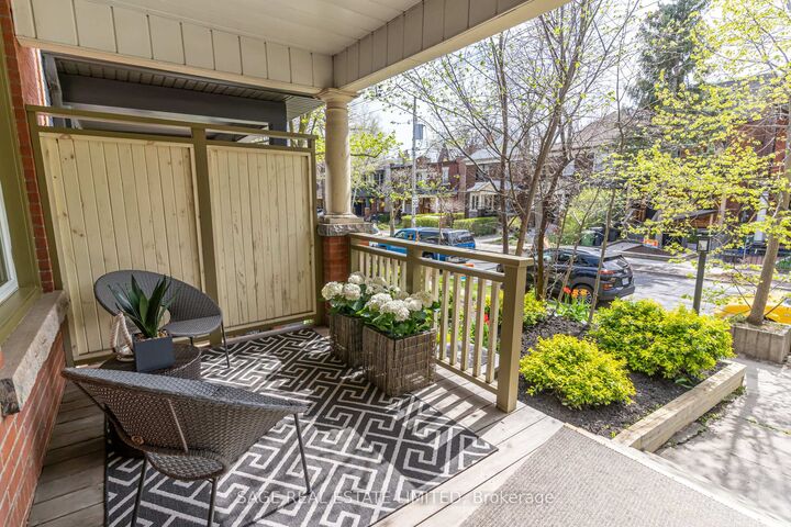 Property Photo:  345 Markham Street Main  ON M6G 2K8 