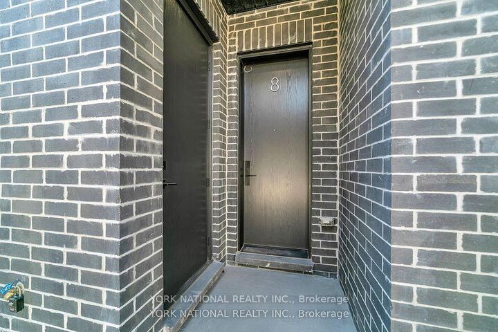 Property Photo: 59 Charles Street 8 ON L3Y 3V7