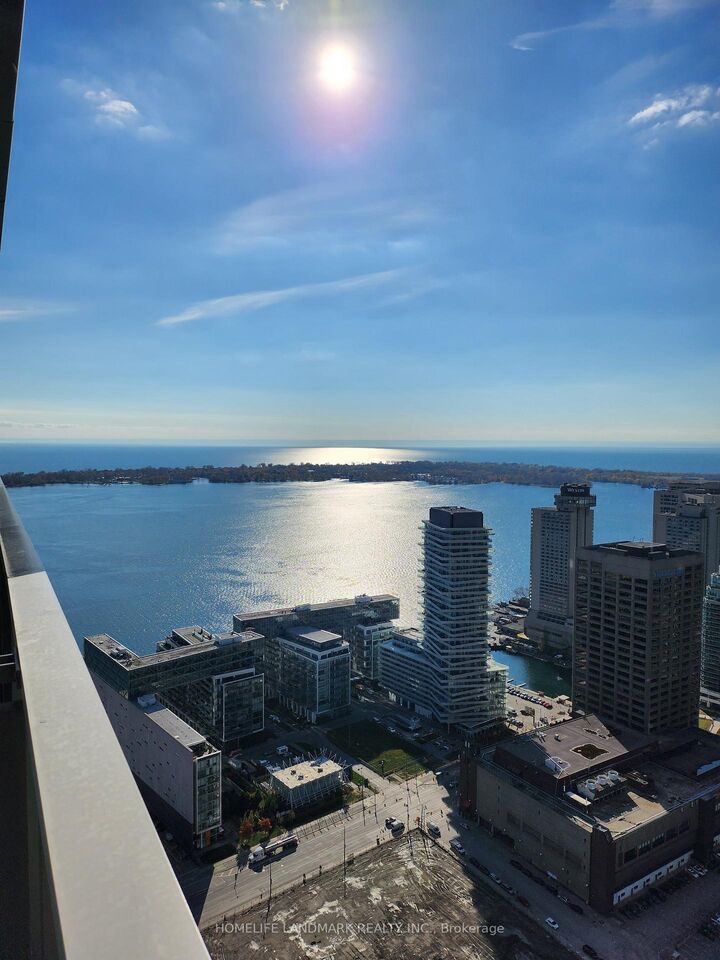 Property Photo: 55 Cooper Street 5601 ON M5E 0G1