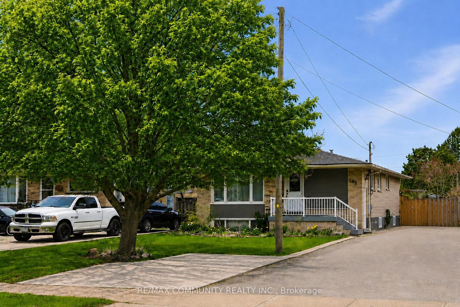Property Photo:  161 Mohawk Road W Bsmt  ON L9C 1W2 