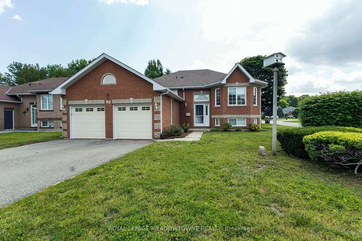 89 Royal Beech Drive — photo 1