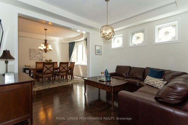 Property Photo: 2744 Grand Vista Circle ON K2J 0W6