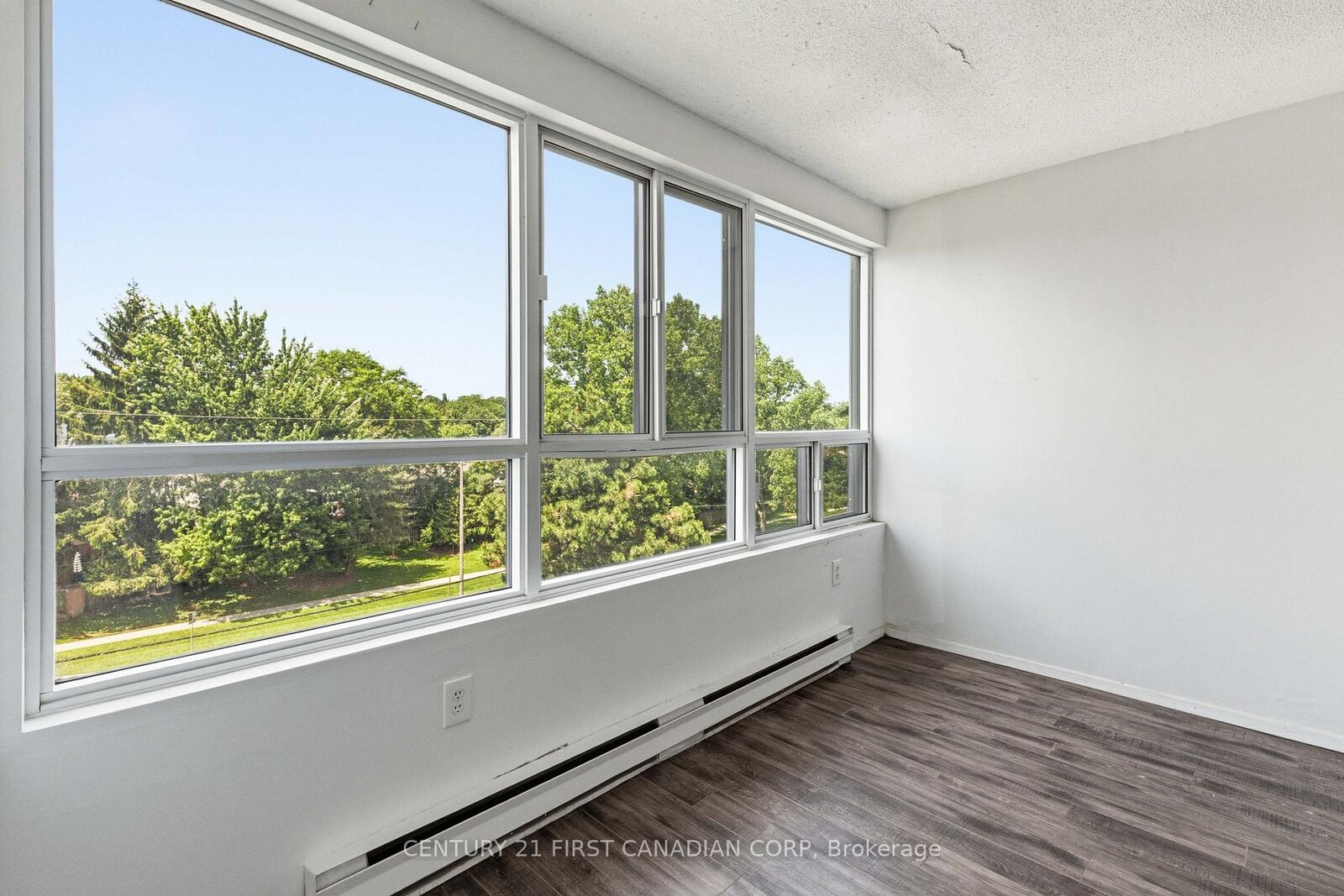Property Photo:  600 Grenfell Drive 509  ON N5X 2R8 