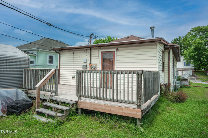 Property Photo: 1014 Maple Street TN 37660
