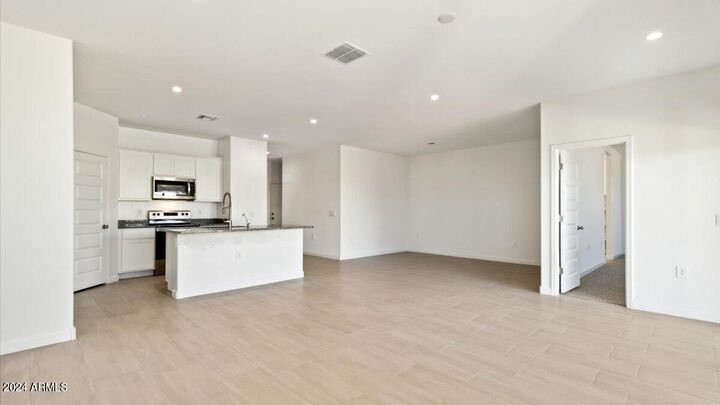 Property Photo:  3005 W Simone Avenue  AZ 85120 