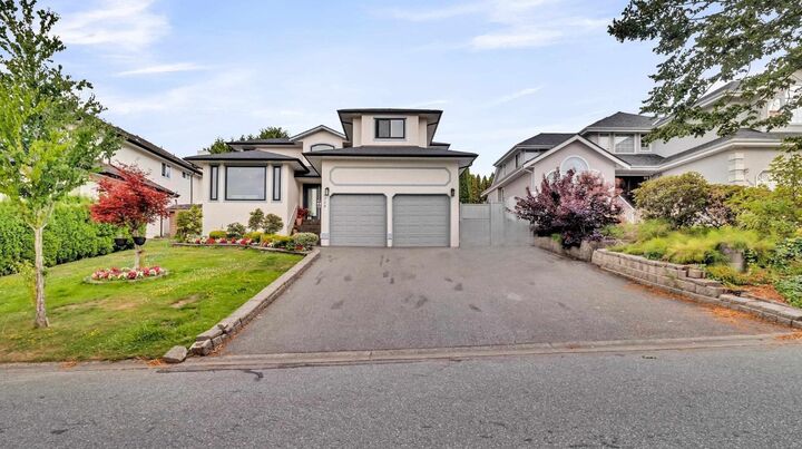 6748 123A Street — photo 1