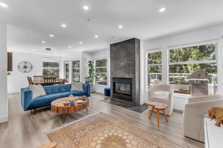 Property Photo: 2425 Edgemont Boulevard 8 BC V7P 2L2