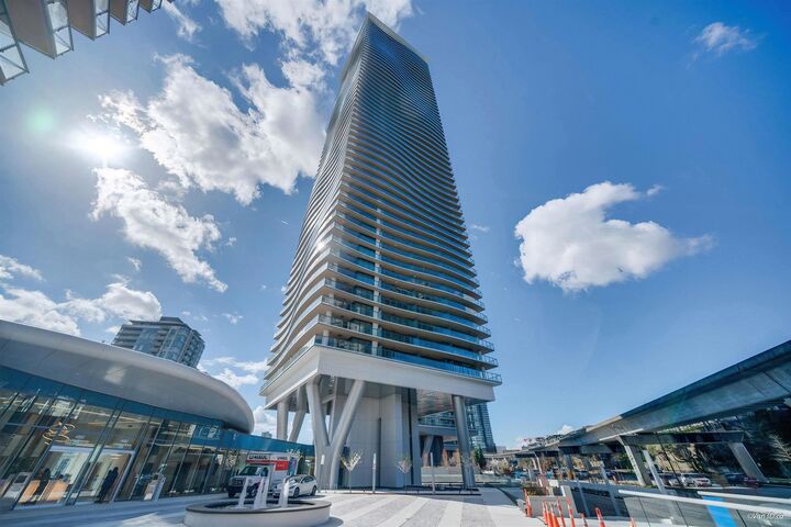 4880 Lougheed 509 — photo 1