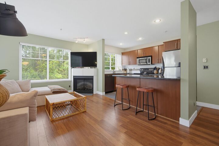 Property Photo:  19320 65 Avenue 202  BC V4N 0A3 