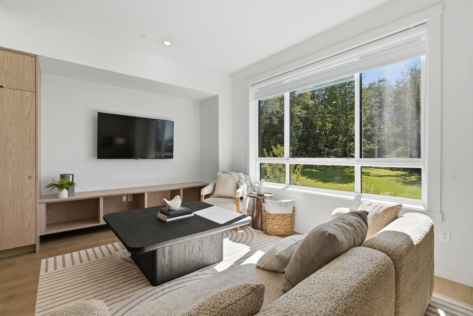 Property Photo: 5993 143 Street 12 BC V3X 0L8