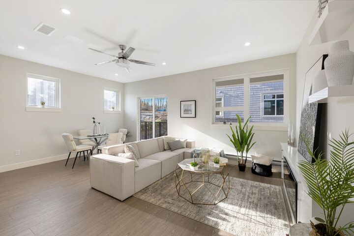 Property Photo: 6165 144 Avenue 5 BC V3X 1A4