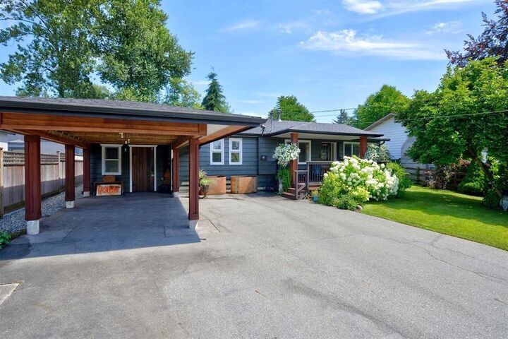 Property Photo: 12082 261 Street BC V2W 2A6