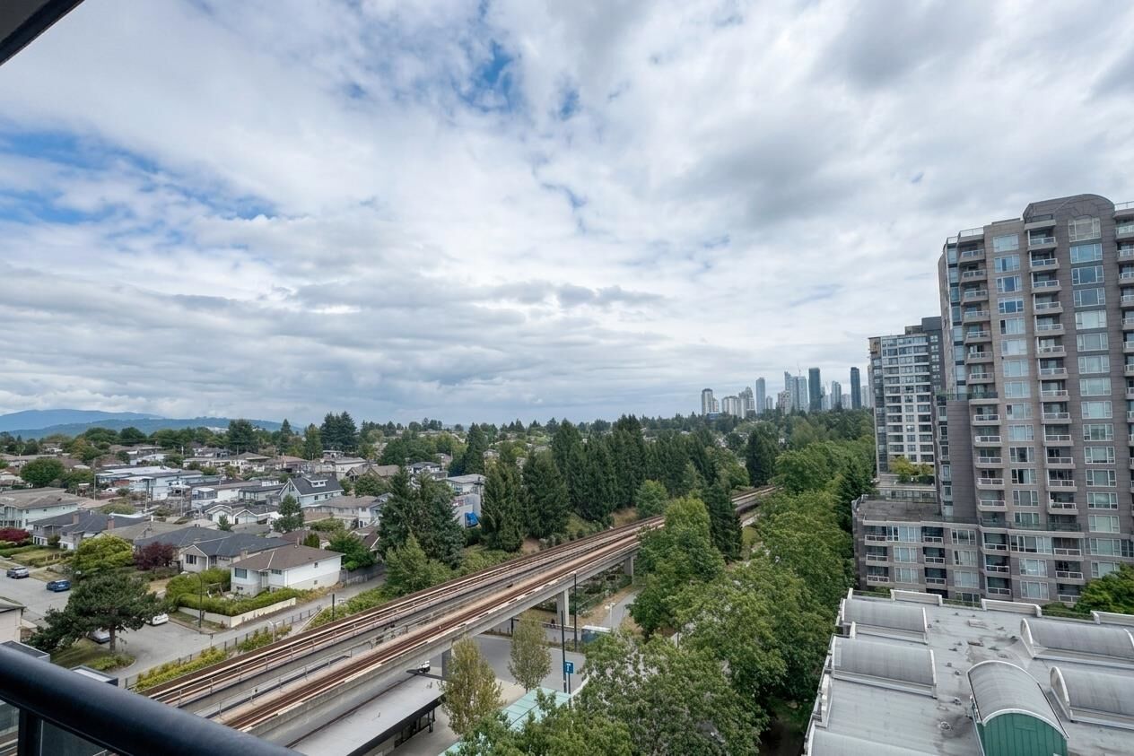 Property Photo: 3438 Vanness Avenue 1109 BC V5R 6E7
