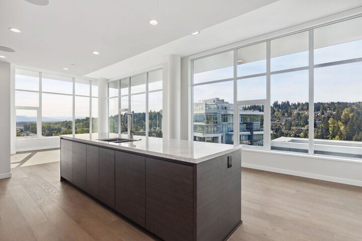 305 Morrissey Road 2602 — photo 1