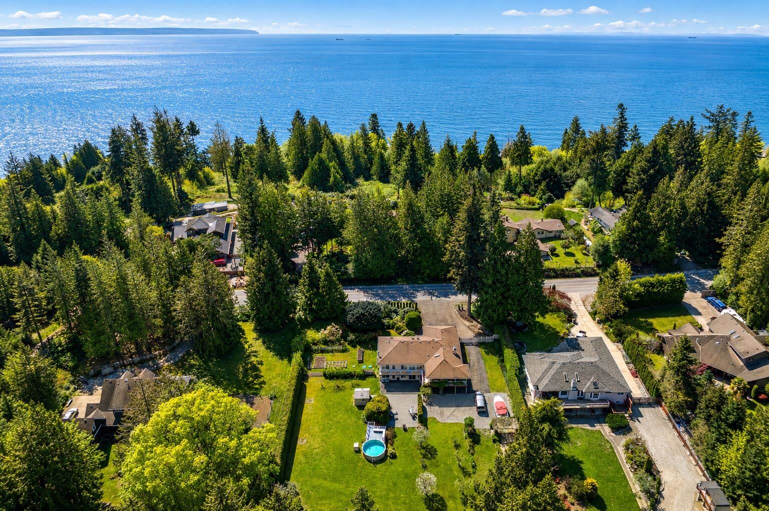 Property Photo: 7904 Redrooffs Road BC V7Z 1A4