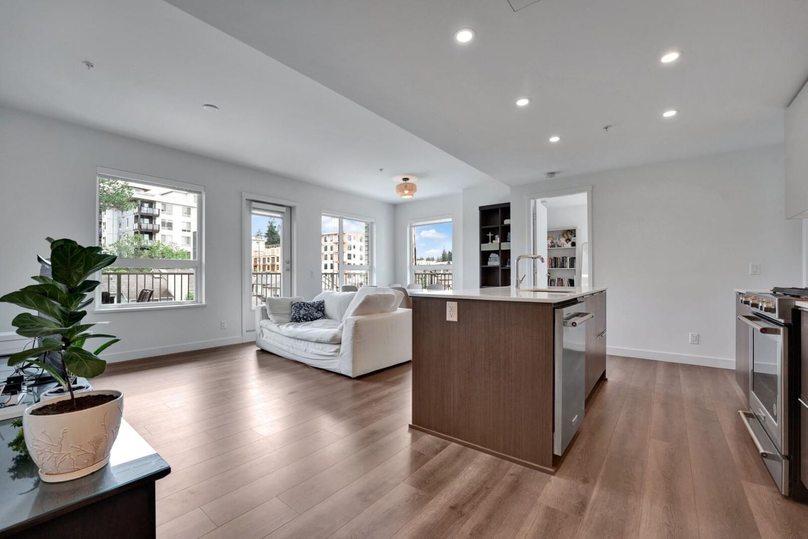 Property Photo: 648 Lea Avenue 415 BC V3J 0P1