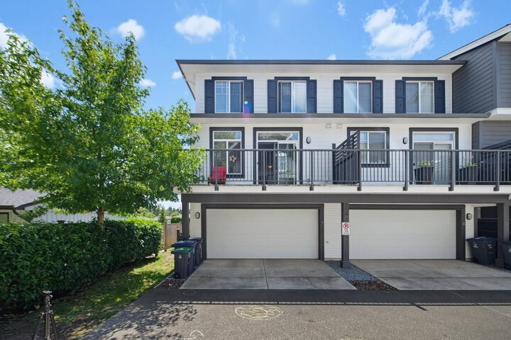 Property Photo: 16357 15 Avenue 7 BC V4A 0C2
