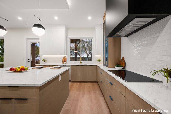 Property Photo: 11472 138A Street BC V3R 0J3