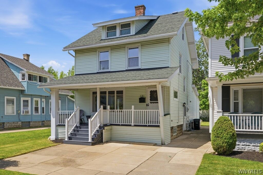 Property Photo:  121 Tremaine Avenue  NY 14217 