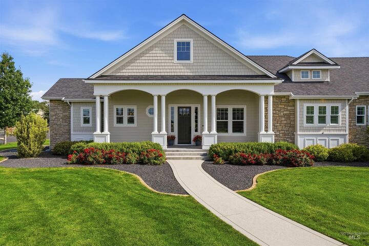 Property Photo:  3054 W Caliber Court  ID 83616 