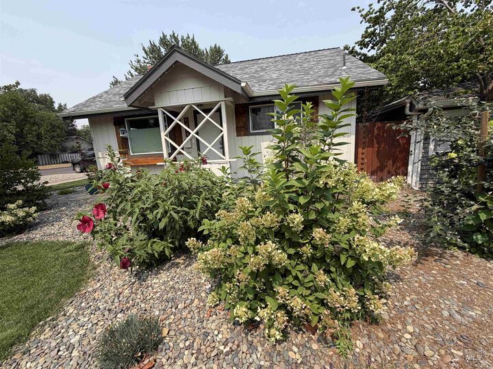 Property Photo:  1503 10th Ave.  ID 83501 