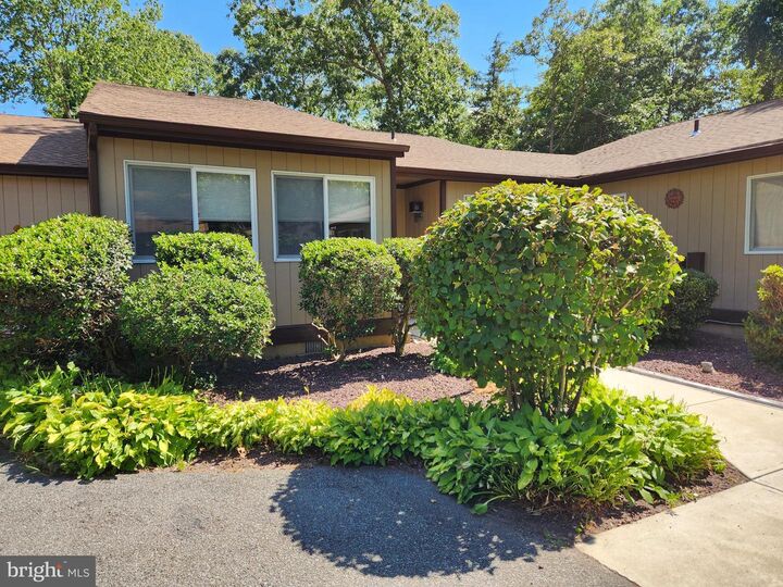Property Photo:  126 E Holly Lane  NJ 08087 