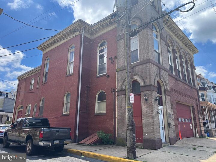 Property Photo: 433 S 15th Street PA 19602
