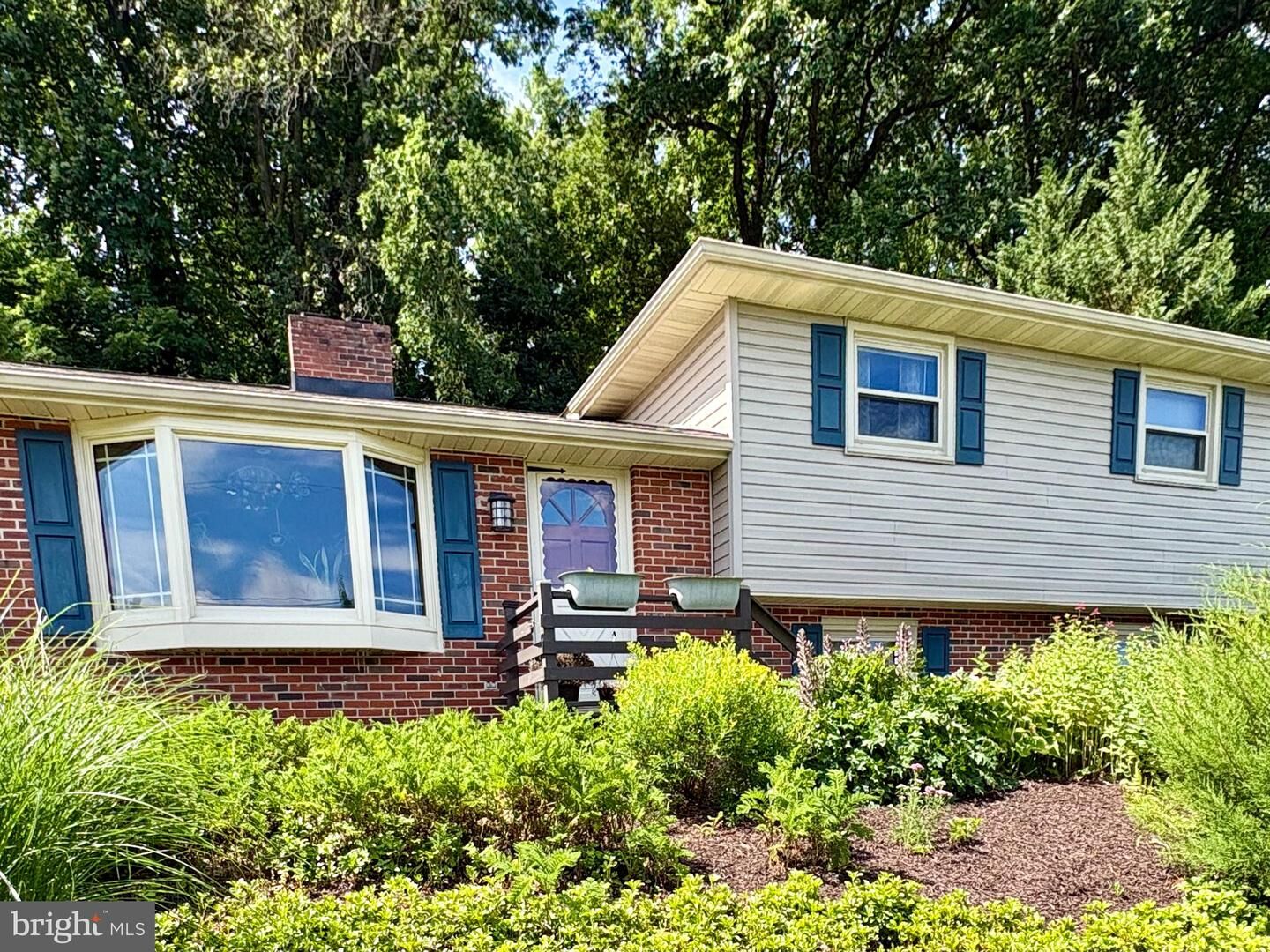 Property Photo: 3148 Parker Drive PA 17601