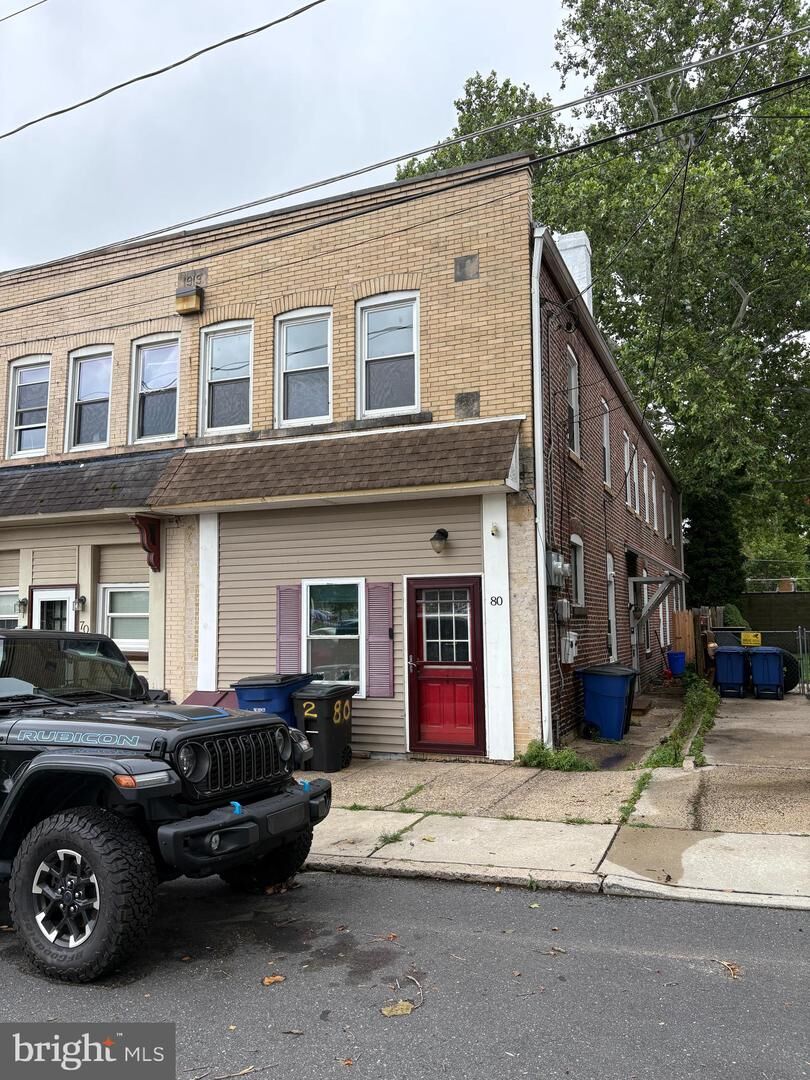 Property Photo:  80 Alden Avenue  NJ 08554 