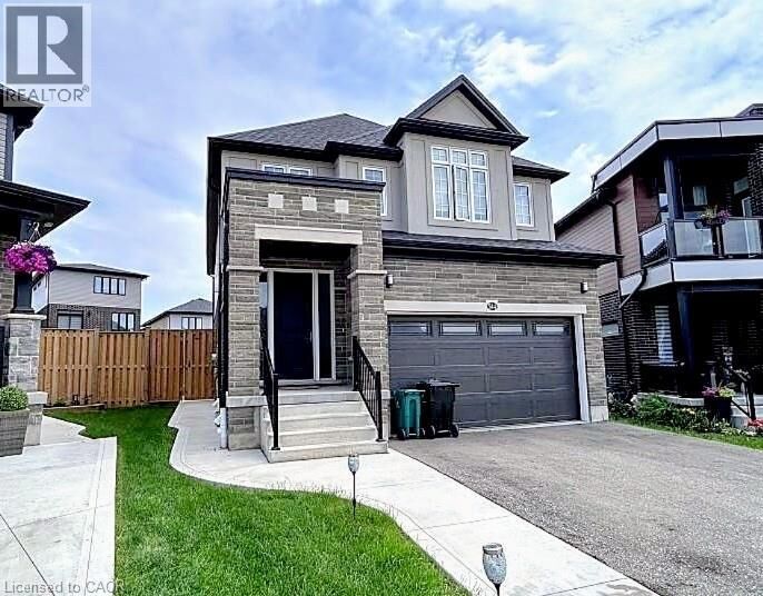 Property Photo: 544 Nathalie Crescent ON N2E 0H8