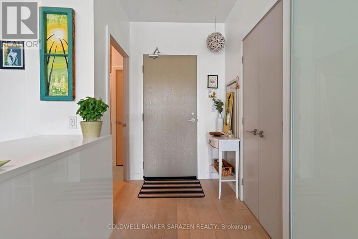 Property Photo: 224 Lyon Street North 407 ON K1R 0C1
