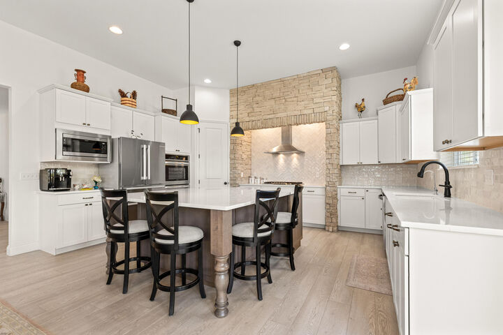 Property Photo: 3312 Wentworth Dr MO 65203