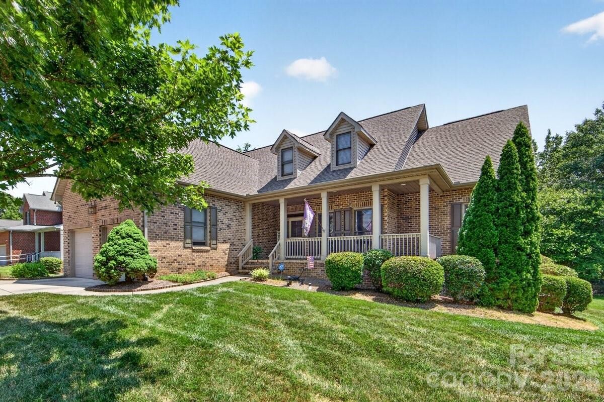 Property Photo: 2916 Ed Reid Street NC 28216