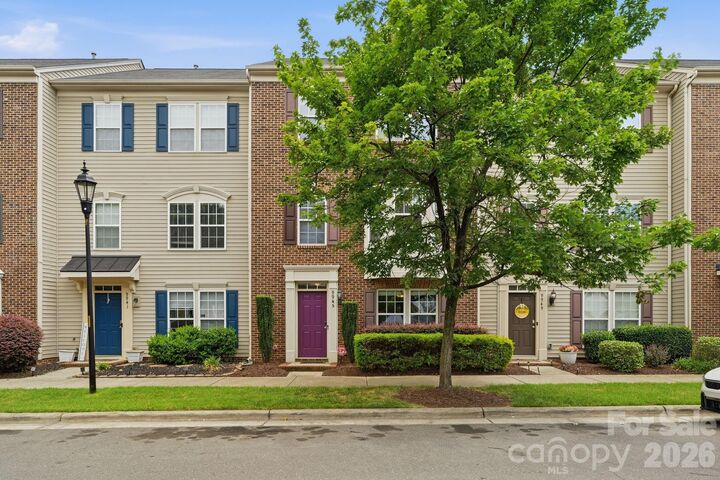 Property Photo:  9945 Kings Parade Boulevard  NC 28273 