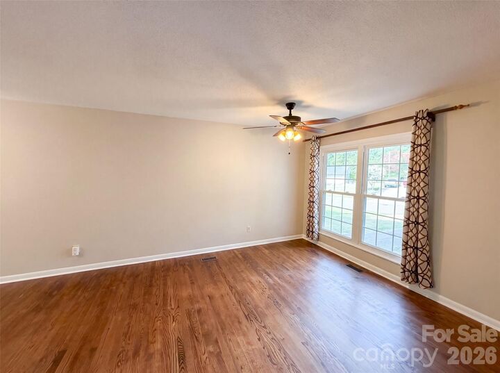 Property Photo: 1716 Timberlane Street NC 28054