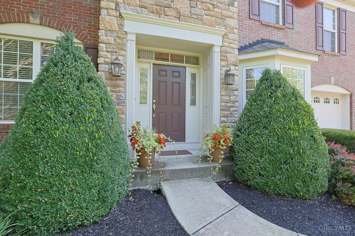 Property Photo: 8372 Oakdale Court OH 45040