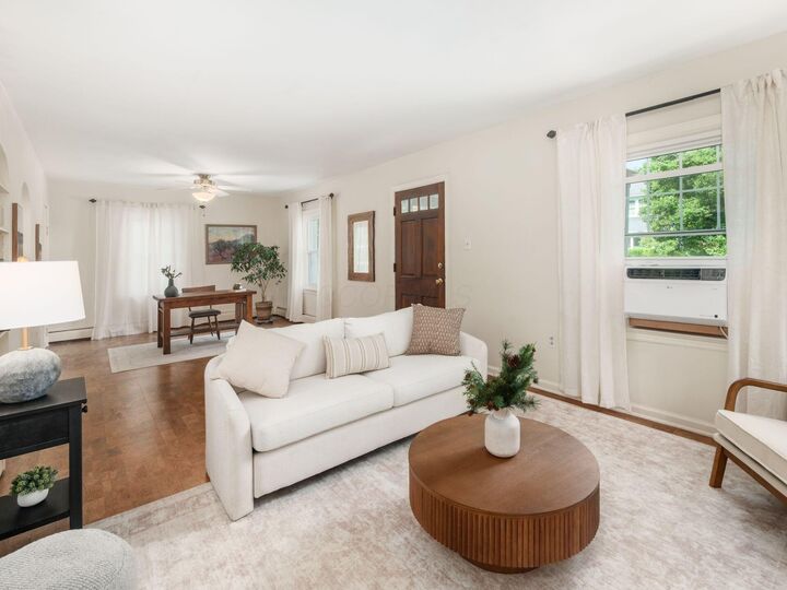 Property Photo: 1162 Virginia Avenue OH 43212