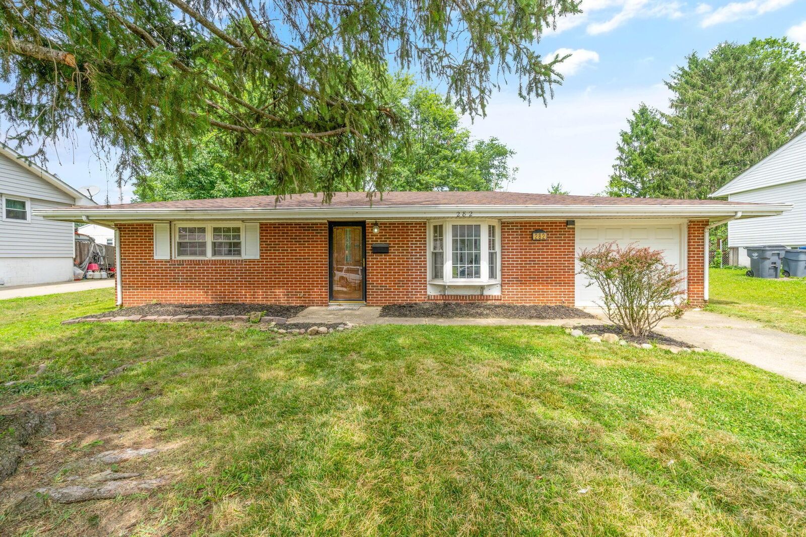 Property Photo: 282 Imperial Drive OH 43230