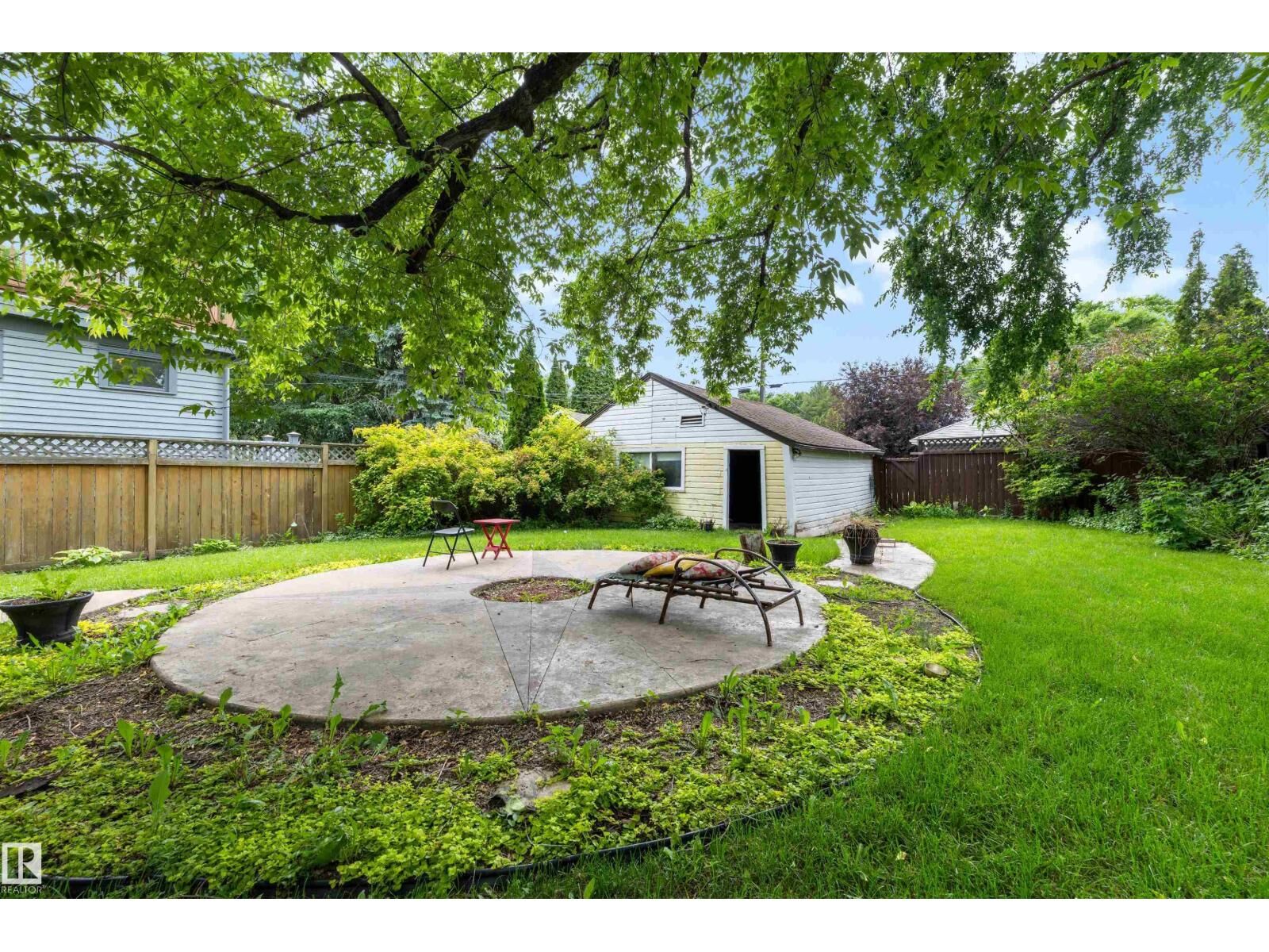 Property Photo:  10612 127 St NW  AB T5N 1W1 