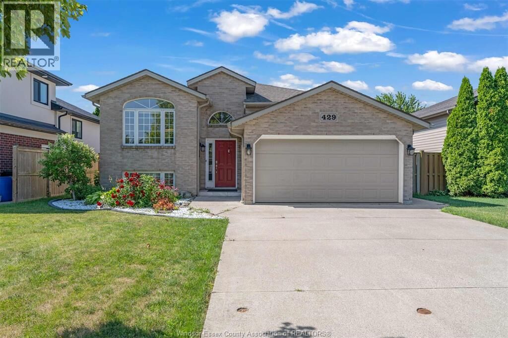 Property Photo: 429 McLellan Avenue ON N9V 4C8