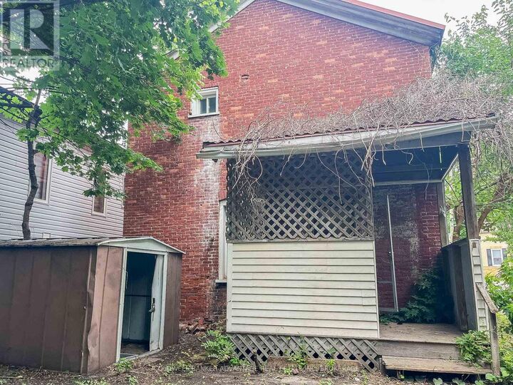 Property Photo: 35 Lake Street ON L2R 5W9
