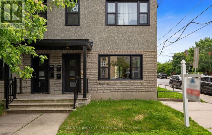 Photo de la propriété: 72 St. Andrew Street ON K1N 5G1
